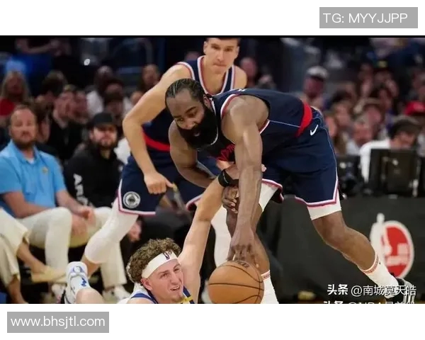 快船与勇士激战12年经典对决直播回顾精彩瞬间解析