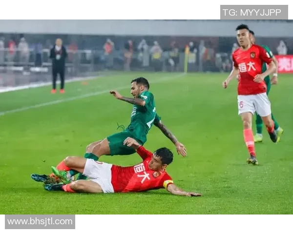 2020年恒大与国安激战回顾：巅峰对决中的战术较量与球员表现分析