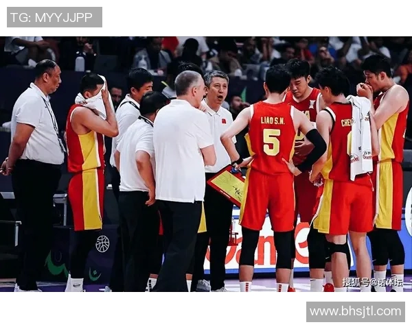 中国男篮半决赛对决日本队全力以赴争夺决赛资格精彩瞬间回顾